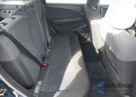 2004 Mitsubishi Outlander Ls z USA, uszkodzony, nr VIN JA4LZ31F54U064079